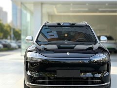 AITO M9 Extended Range Ultra 42kWh 6-Seater - ფოტო 1