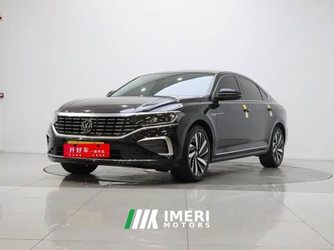 2025 Volkswagen Passat Outstanding Edition 330TSI Elite