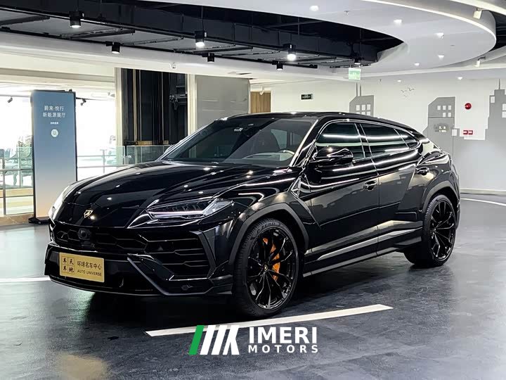 Lamborghini Urus 4.0T V8