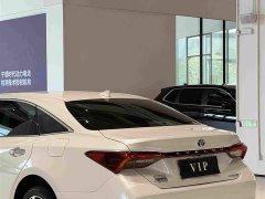 Toyota Avalon 2023 Hybrid 2.5L Luxury - ფოტო 17