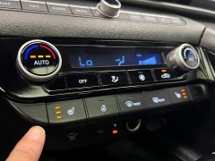 Hyundai Elantra 1.5L CVT Luxury - ფოტო 14