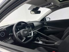Hyundai Elantra 1.5L CVT Luxury - ფოტო 15