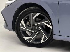 Hyundai Elantra 1.5L CVT Luxury - ფოტო 16