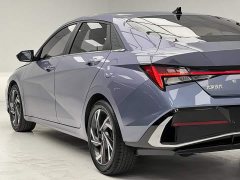Hyundai Elantra 1.5L CVT Luxury - ფოტო 18