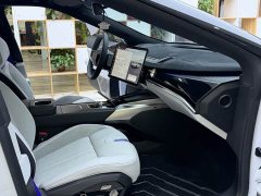HiPhi Z Four-Seater - ფოტო 15