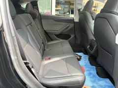 Tesla Model Y Rear-Wheel Drive - ფოტო 7