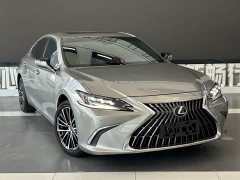 Lexus ES 300h Premium Edition - ფოტო 3