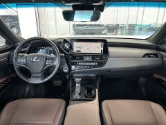 Lexus ES 300h Premium Edition - ფოტო 9