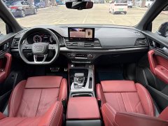 Audi Q5L 45th Anniversary Edition 40 TFSI Luxury Dynamic - ფოტო 10