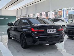 BMW 3 Series 325i M Sport Night Edition Package - ფოტო 13