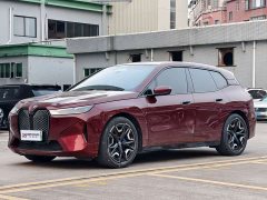 BMW iX xDrive40 - ფოტო 1