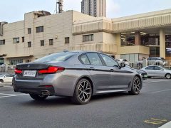 BMW 5 Series (Imported) 530i M Sport Package - ფოტო 7