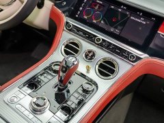 Bentley Continental 2022 4.0T GT V8 Mulliner - ფოტო 19