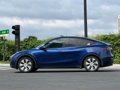 Tesla Model Y 2022 Facelift Rear-Wheel Drive - ფოტო 3