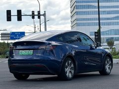 Tesla Model Y 2022 Facelift Rear-Wheel Drive - ფოტო 5