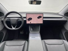 Tesla Model Y Rear-Wheel Drive - ფოტო 13