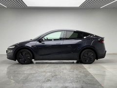Tesla Model Y Rear-Wheel Drive - ფოტო 7