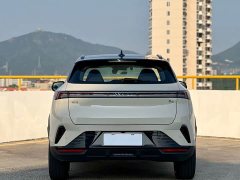Lynk & Co Geely Lynk & Co 06 Renew 1.5T Halo - ფოტო 8