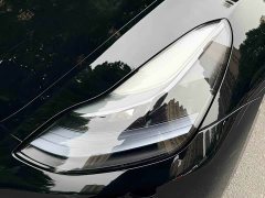 Tesla Model Y Rear-Wheel Drive - ფოტო 3