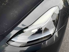 Tesla Model Y Long Range All-Wheel Drive - ფოტო 3