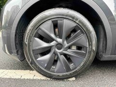 Tesla Model Y Long Range All-Wheel Drive - ფოტო 4