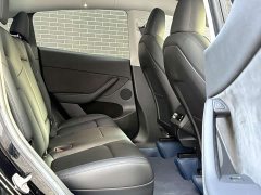 Tesla Model Y Long Range All-Wheel Drive - ფოტო 4