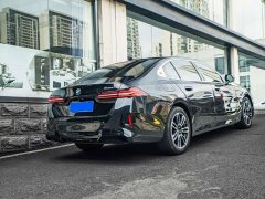 BMW 5 Series 530Li Premier M Sport Package - ფოტო 10