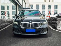 BMW 5 Series 530Li Premier M Sport Package - ფოტო 2