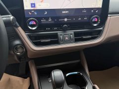 Lexus ES 300h Premium Edition - ფოტო 10