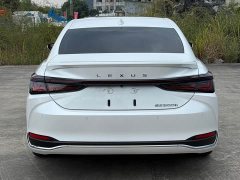 Lexus ES 300h Premium Edition - ფოტო 15