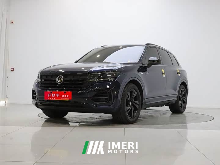 Volkswagen Touareg 3.0TSI Sharp Enjoyment Edition Jet Black Sport Package