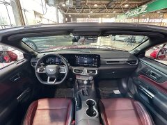 Ford Mustang 2.3T EcoBoost Convertible Sport - ფოტო 8