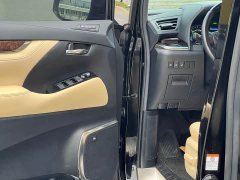 Toyota Alphard Hybrid 2.5L Luxury - ფოტო 11