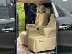 Toyota Alphard Hybrid 2.5L Luxury - ფოტო 9