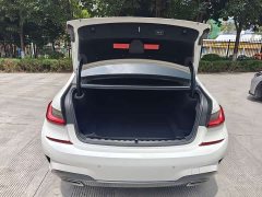 BMW 3 Series 325Li M Sport Package - ფოტო 18
