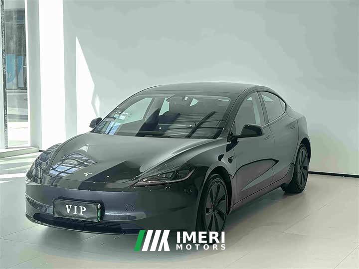 Tesla Model 3 Long Range All-Wheel Drive