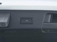 Volkswagen Touareg 300TSI FWD Full Moon Edition - ფოტო 10