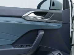 Volkswagen Touareg 300TSI FWD Full Moon Edition - ფოტო 16