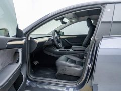 Tesla Model Y Standard Range RWD - ფოტო 17