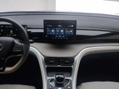 BYD Song Pro New Energy DM-i 71KM Glory Edition Pilot - ფოტო 13