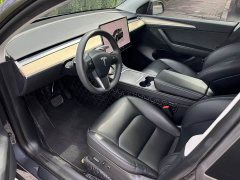 Tesla Model Y Rear-Wheel Drive - ფოტო 2