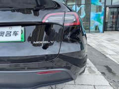 Tesla Model Y Standard Range RWD - ფოტო 20