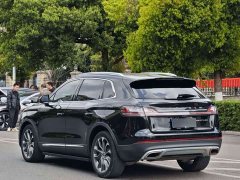 Lincoln Explorer 2.0T AWD Elite - ფოტო 14