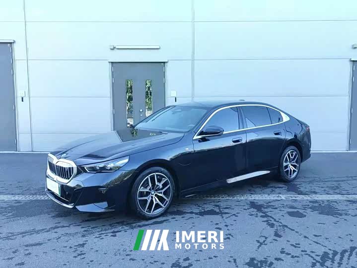 BMW i5 2024 eDrive 35L Luxury Package - ავტომობილი ჩინეთიდან