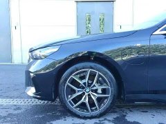 BMW i5 2024 eDrive 35L Luxury Package - ფოტო 11