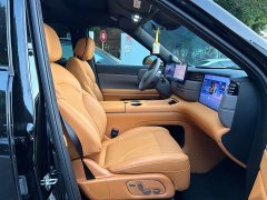 IM Motors Zhiji LS8 52 Max Luxury Six-Seater - ფოტო 10