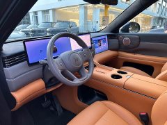 IM Motors Zhiji LS8 52 Max Luxury Six-Seater - ფოტო 5