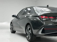 Hyundai Elantra 1.5L CVT GLX Elite - ფოტო 10