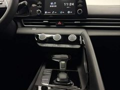 Hyundai Elantra 1.5L CVT GLX Elite - ფოტო 19