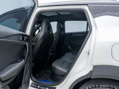 Lynk & Co Geely Lynk & Co 06 2023 Remix 1.5T Dynamic Halo - ფოტო 19